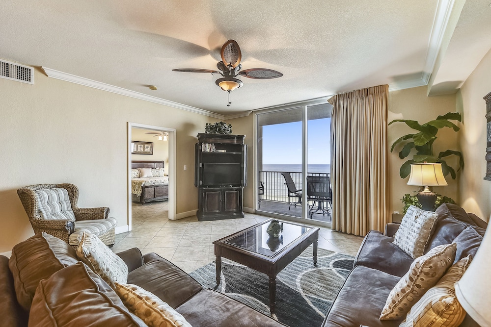 Tidewater by Book That Condo