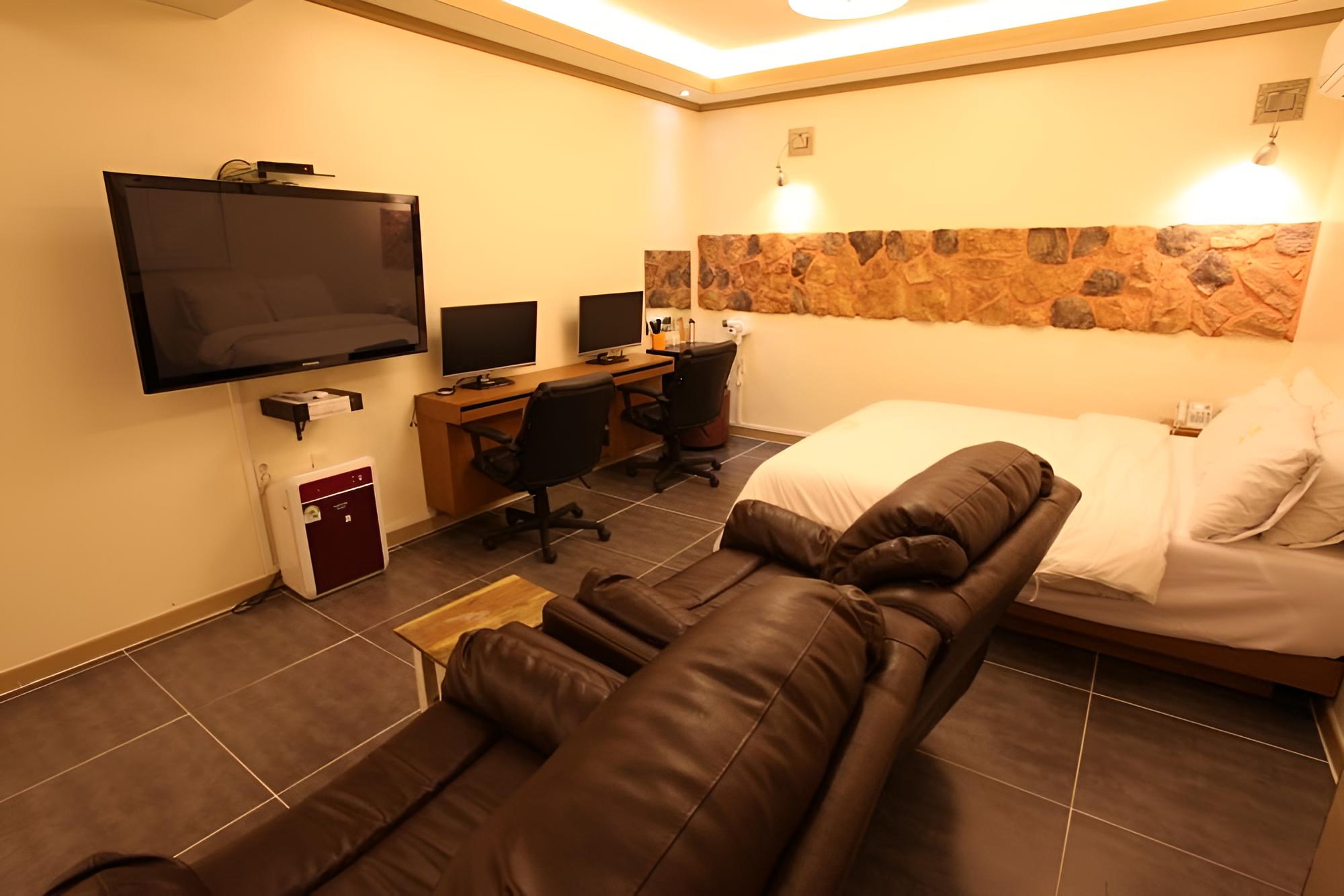 S-Petite Hotel