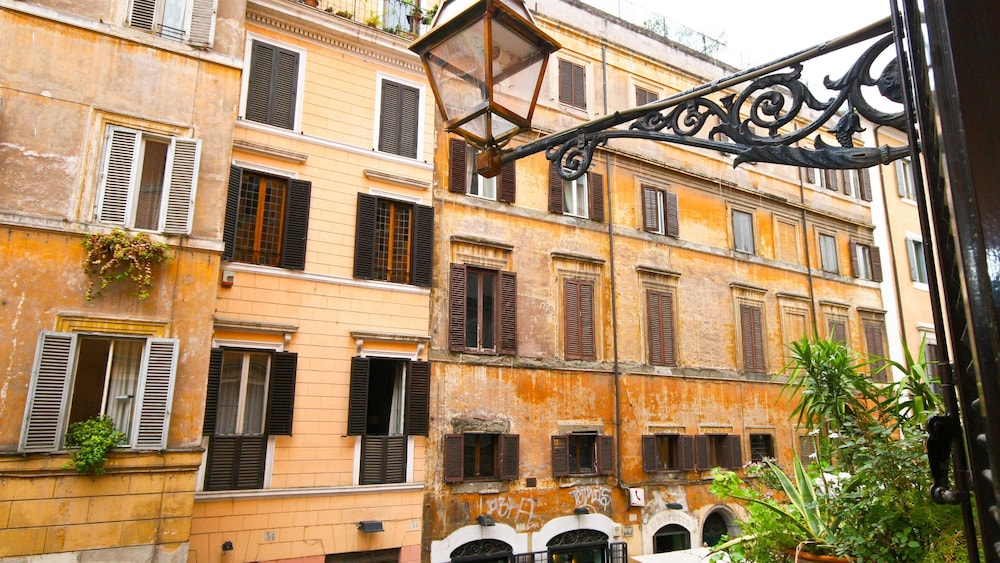 Rental in Rome Bovari
