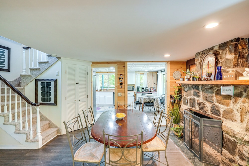 Family-friendly Richmond Cottage w/ Private Yard
