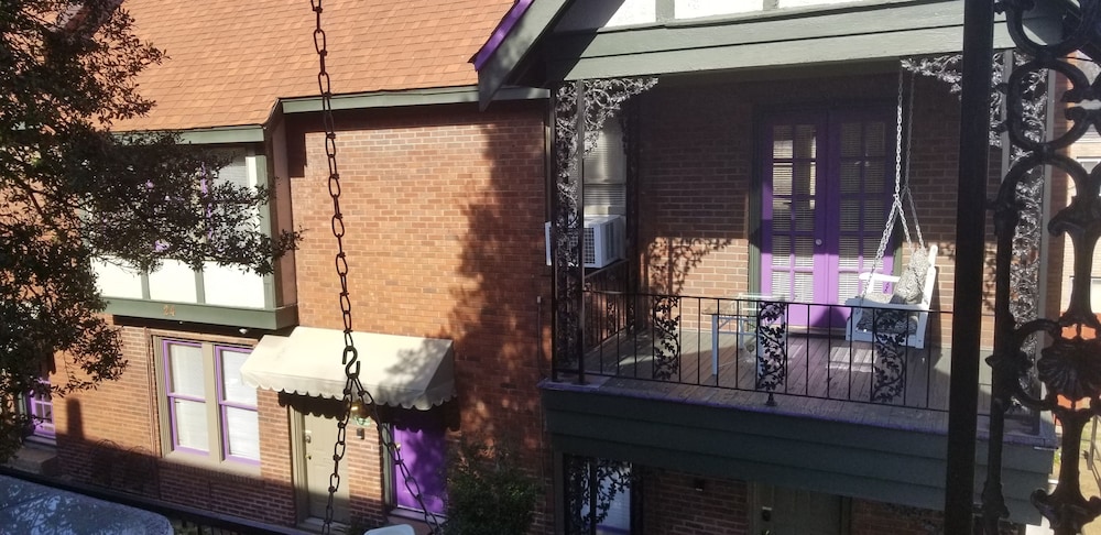 Memphis Belvedere Suites