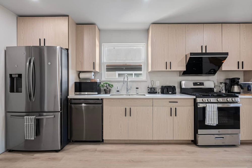 Daly City 3B Home Great Location