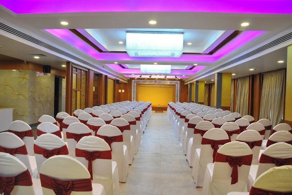 Hotel Thanmayi Inter National