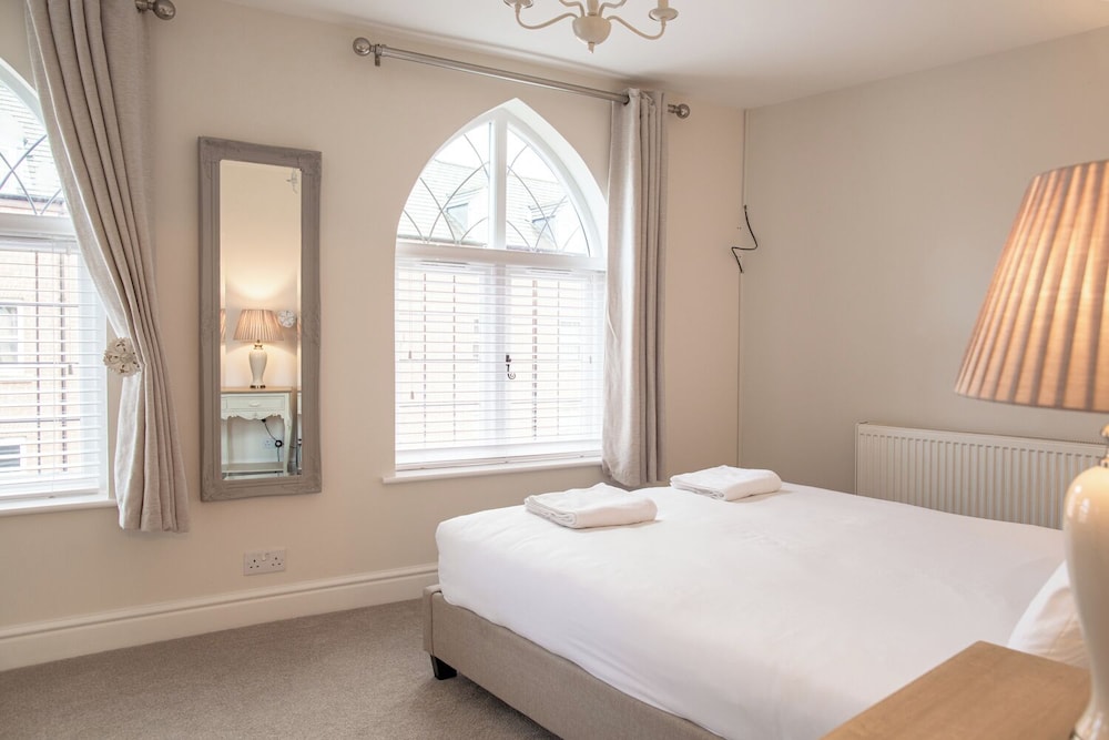 Charming 2 BD House in Tewkesbury Centre