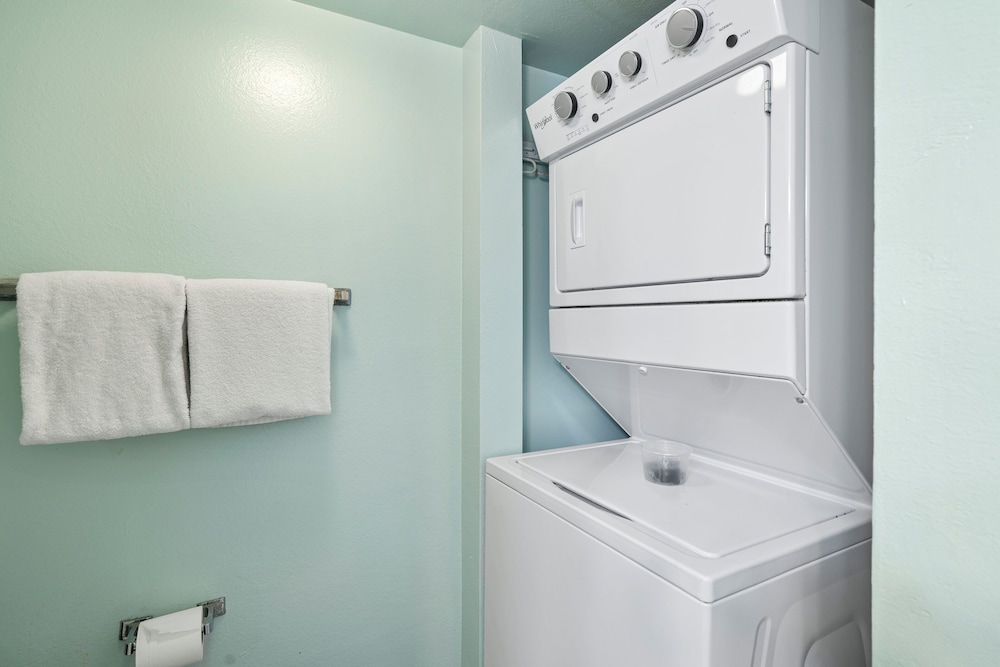 Big Island White Sands Village 202 2 Bedroom Condo