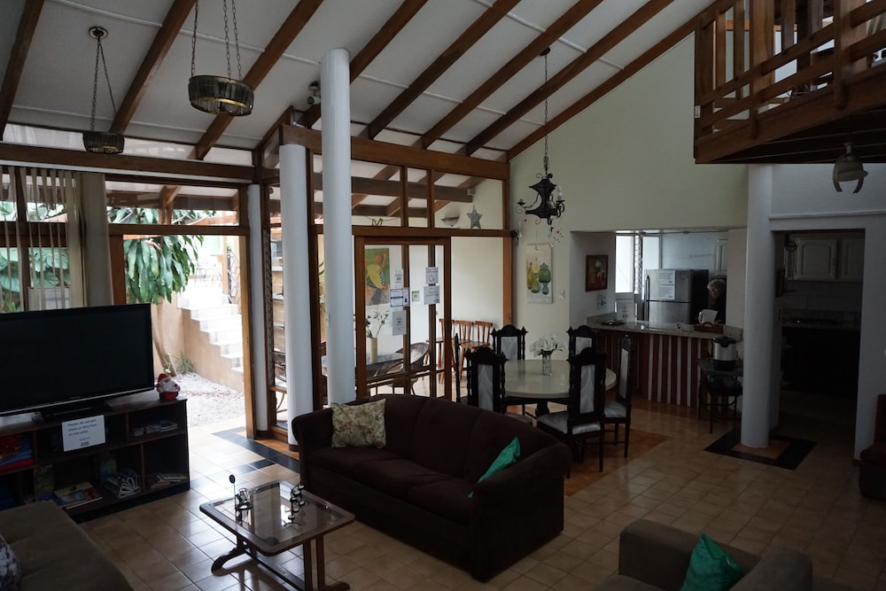 Gaudy´s Eco Hotel - Hostel