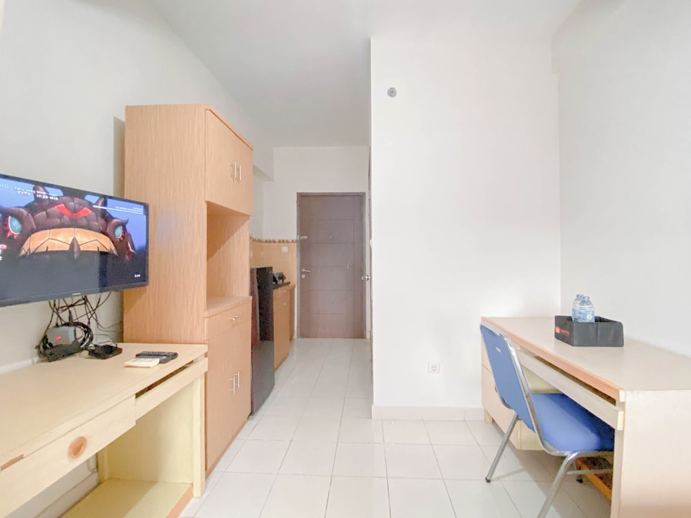 Tranquil and Comfy Studio Apartment at Easton Park Residence Jatinangor
