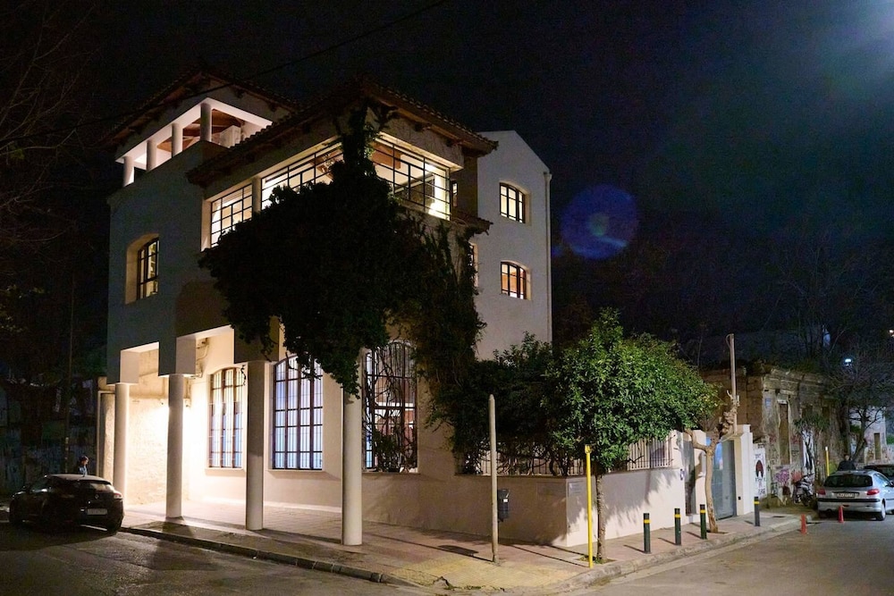 Ma Maison Downtown Villa N 8 Indoor Heated Pool