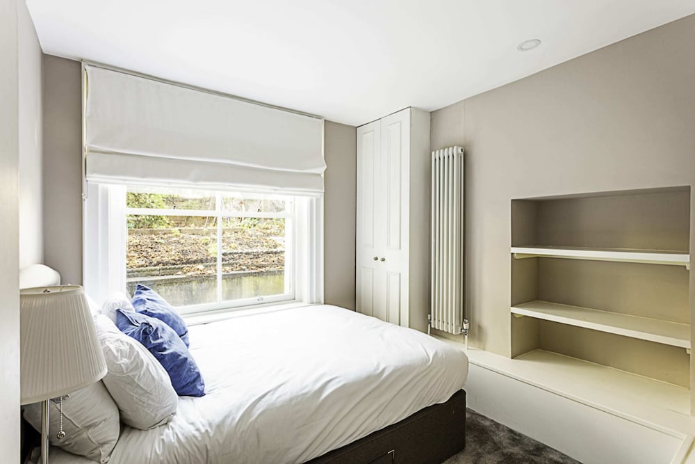 Idyllic Islington Flat view 4