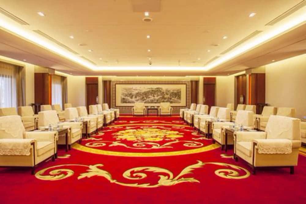 Ovation Seven-Cultivation Hotel