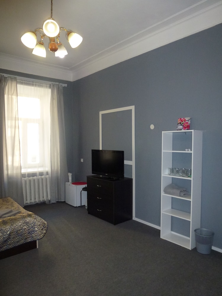 4ROOM