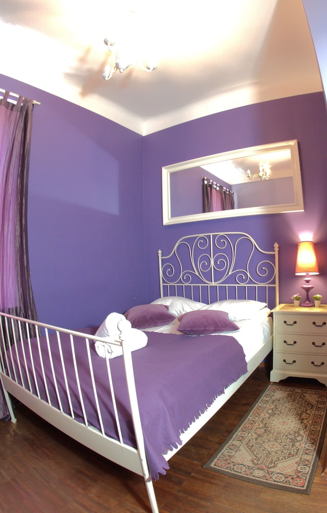Chmielna Guest House