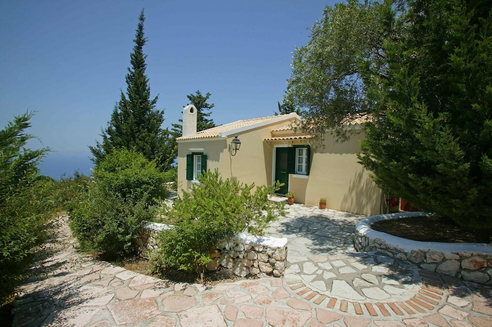 Villa Daphne - Agios Nikitas Villas photo 1