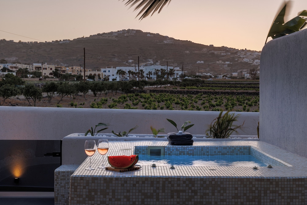 Aja Retreat Luxury Suites view 3