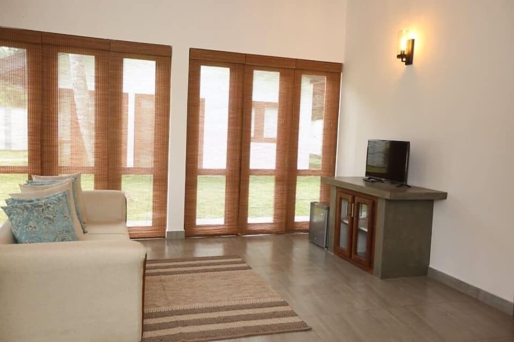 JAS Residence Pool Villa view 4