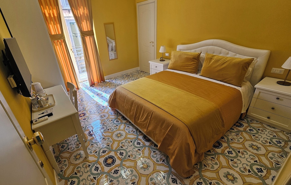 Guesthouse Adry in Naples
