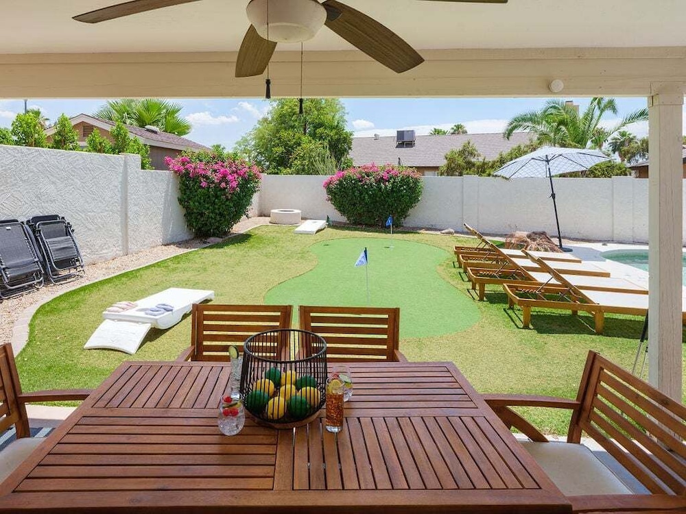 Players Paradise- Pool-golf-games & More!