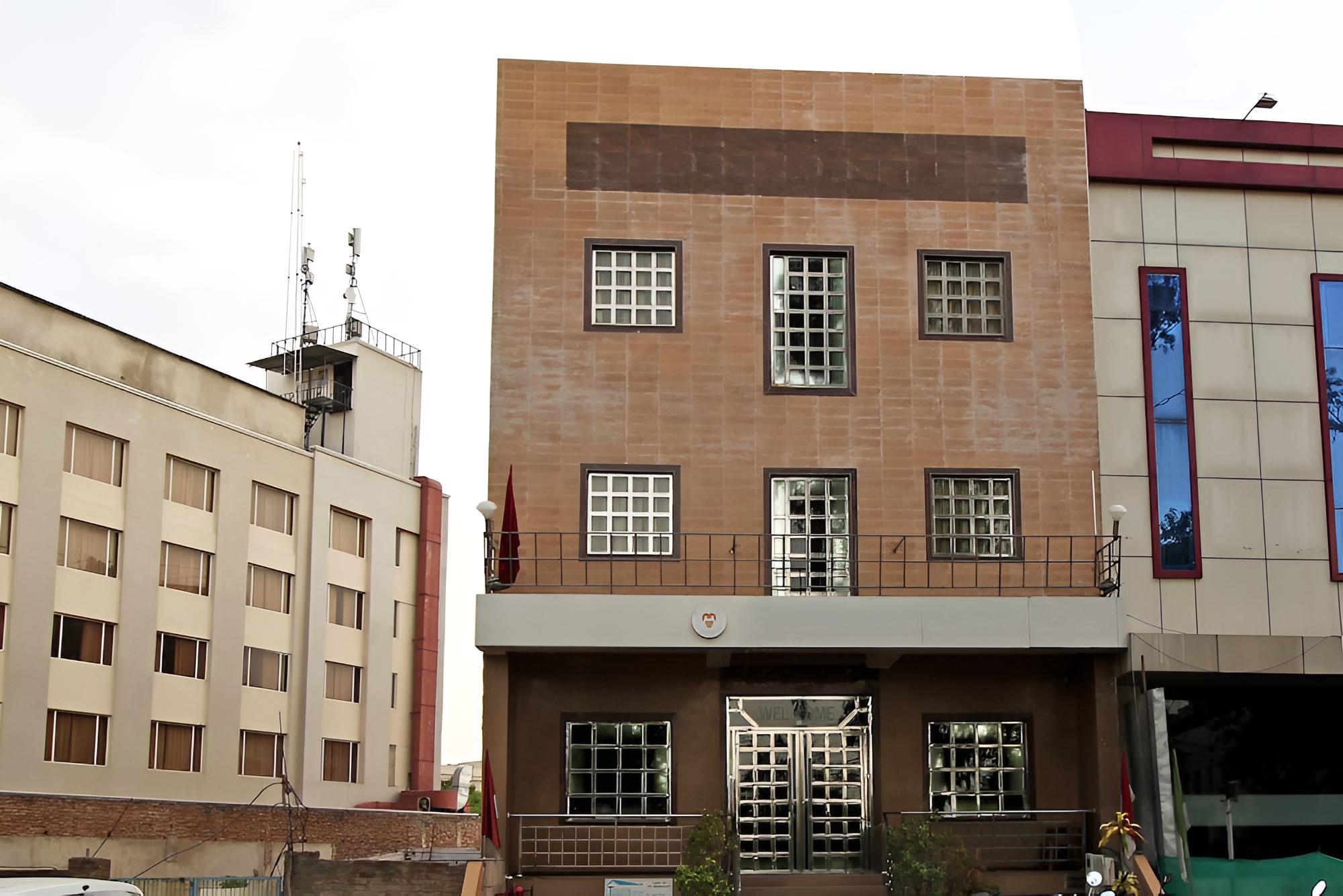 OYO 5539 Merit Hotel