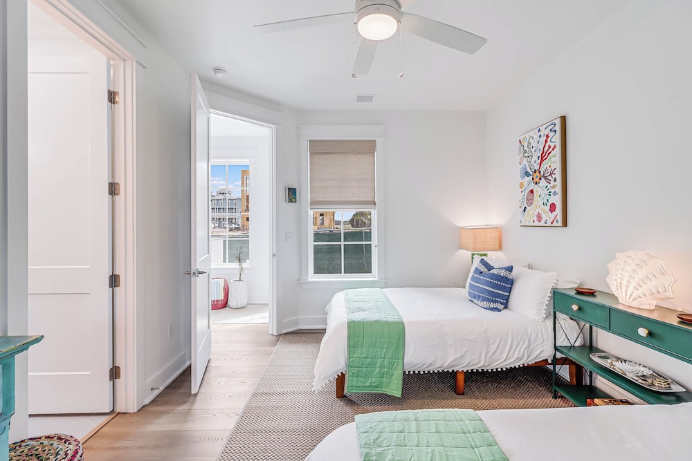 Beach Grace 204 TAI