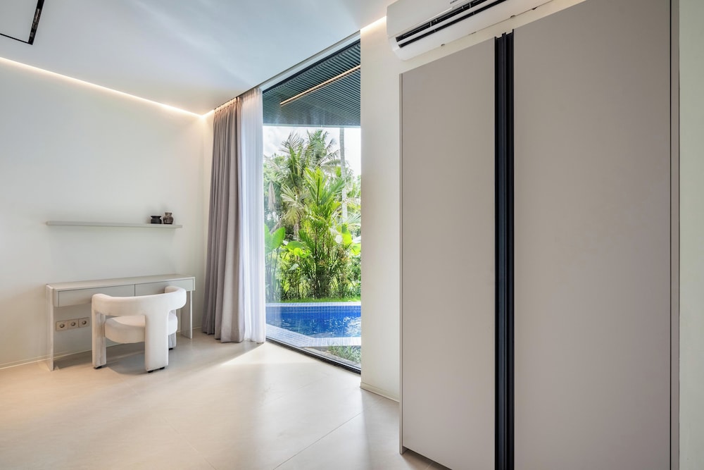 Hidden City Ubud - Modern Villas & Townhouses with Private Pools, Nature Views and Wellness Access