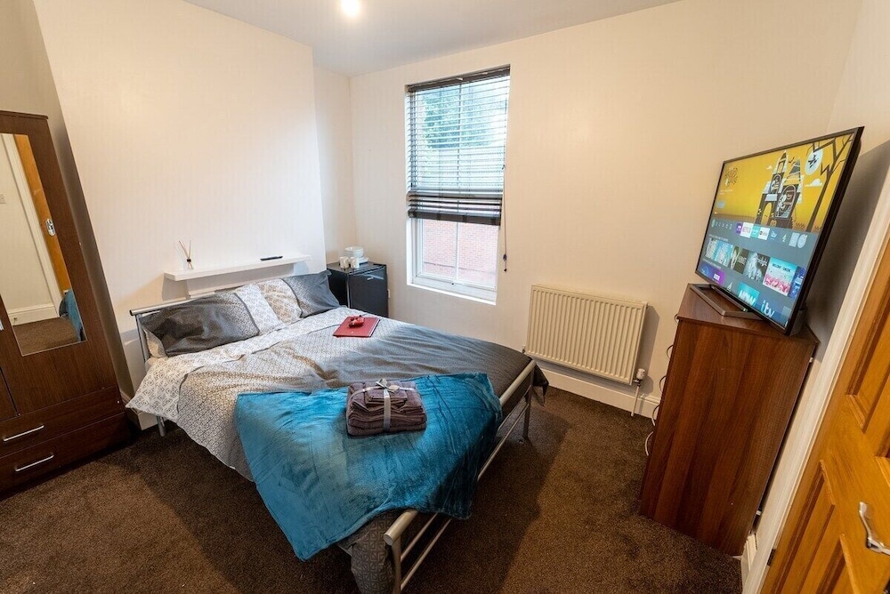 121 Pershore Road B5 Private Rooms in Large Guest House view 5