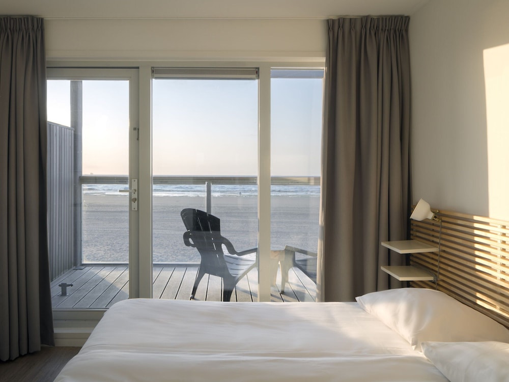 Beach House in a Dream Location on the Beach