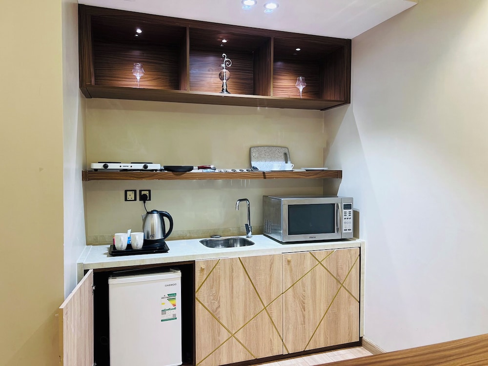 AL Ewan Pro Serviced Apartments