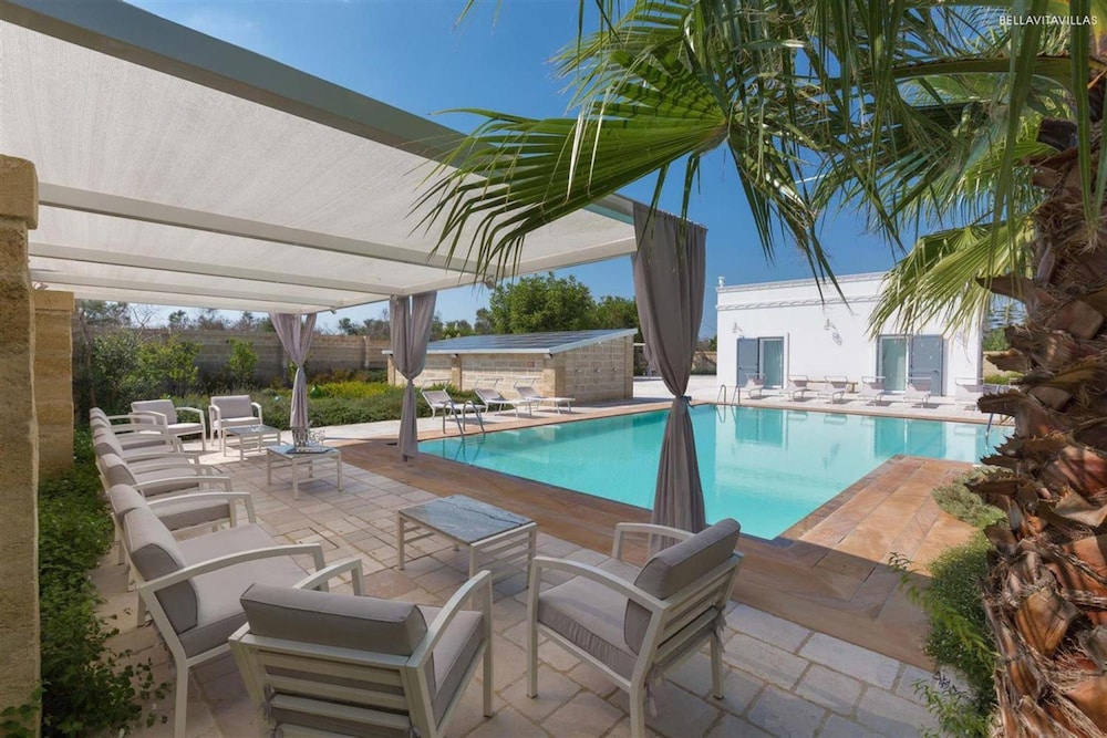 1695 Villa Albarosa in Ruffano view 5