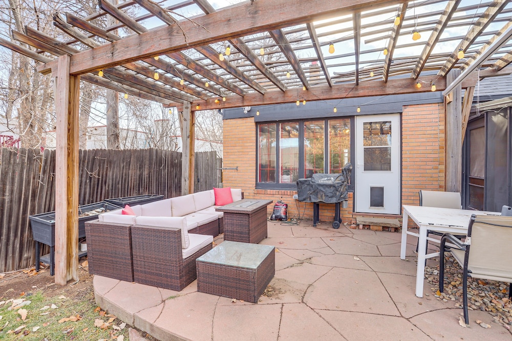 Half-mi to Unc: Historic Dtwn Greeley Home