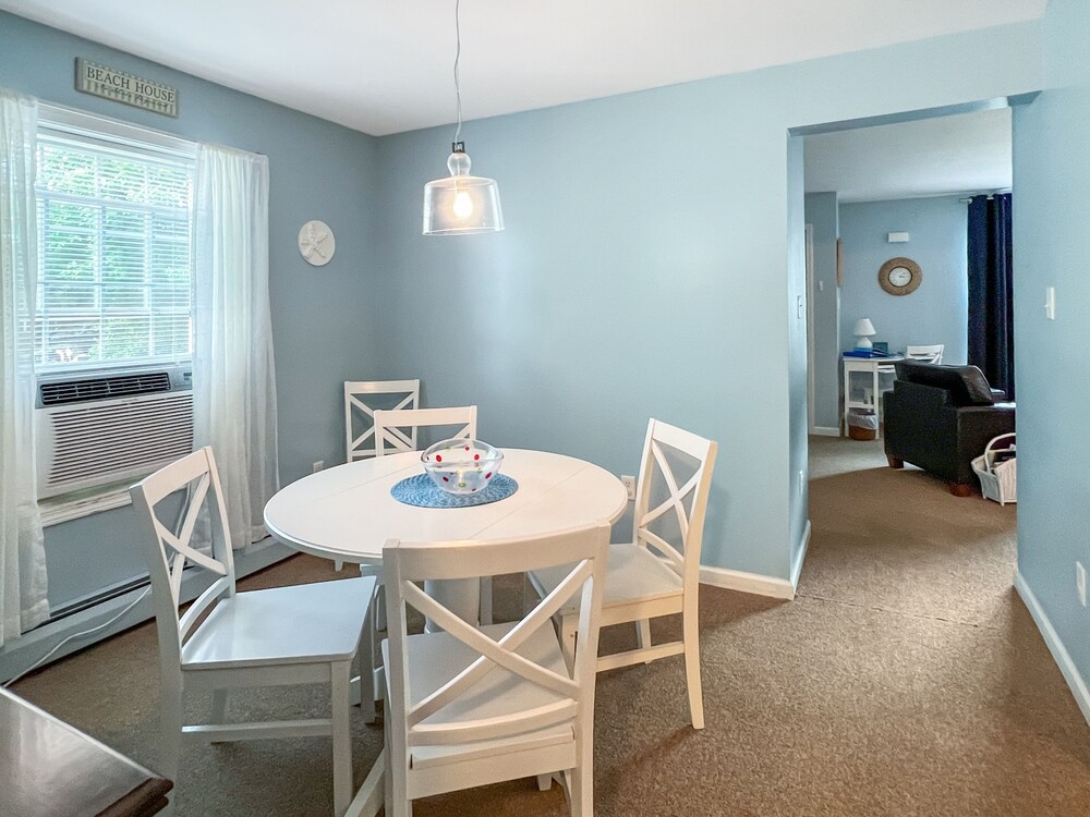 Wells Rested-w579 Unit-b Fabulous But Affordable A Short Drive To Wells Beach Ground Floor Unit Only 2 Bedroom Home by RedAwning view 3