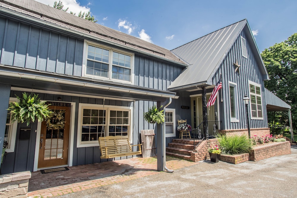 Hotel The Barn at Strasburg B&B - Image 1