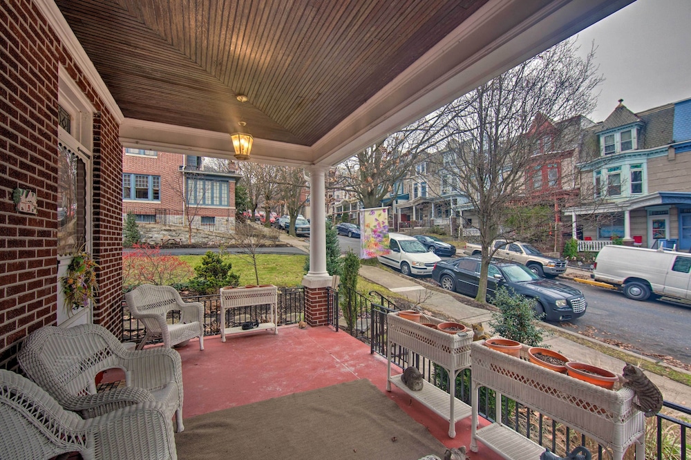 Spacious Reading Home w/ Patio - 2 Miles to Pagoda view 5