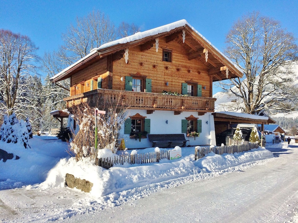 Detached Holiday Home in Ellmau Near the Ski Lift