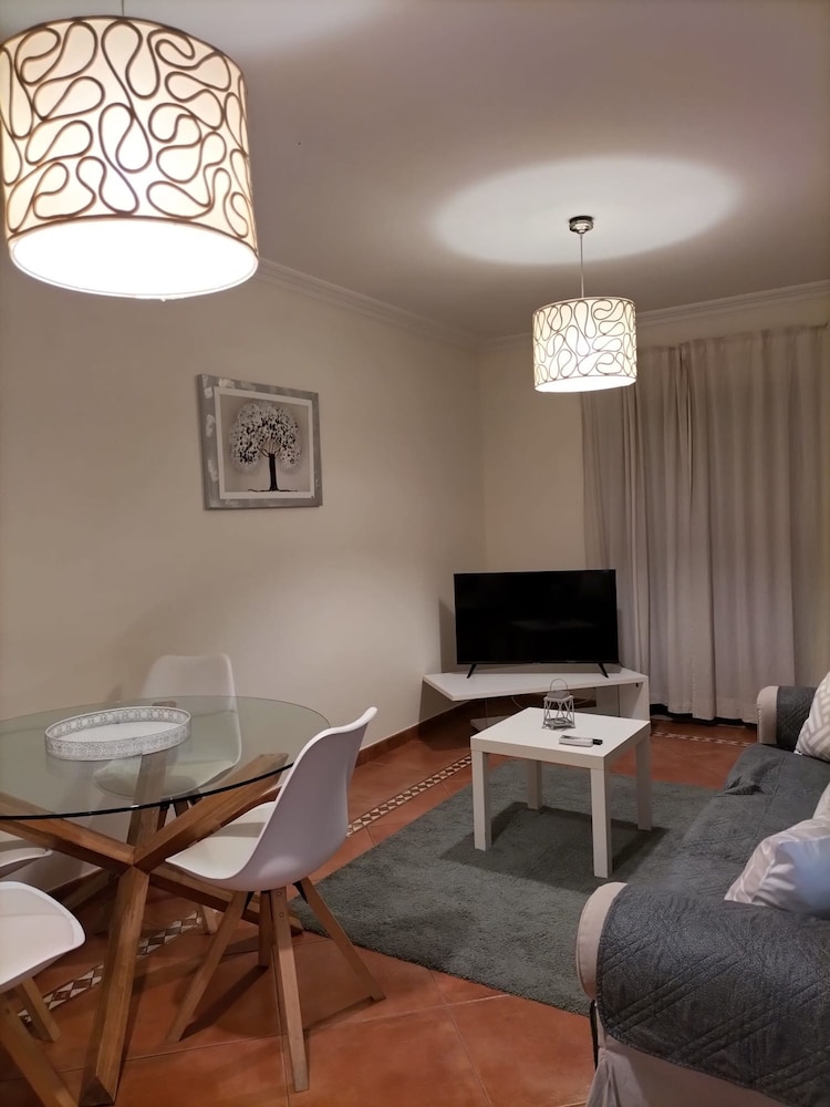 T2 Vila Bairos A C Piscina e Garagem Vilamoura