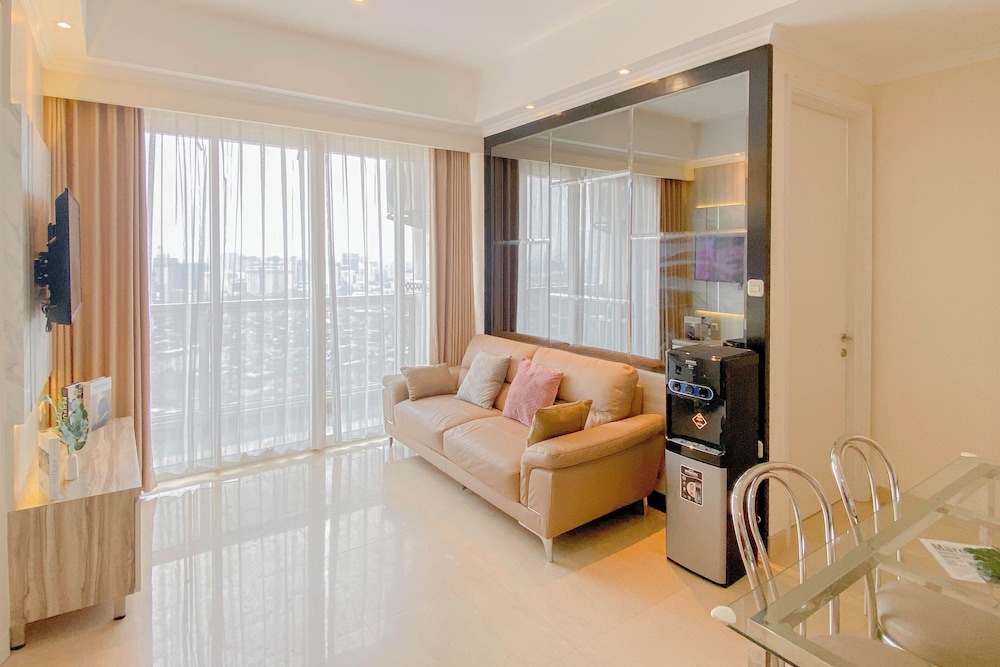 Stunning and Comfy 2BR Apartment at Menteng Park