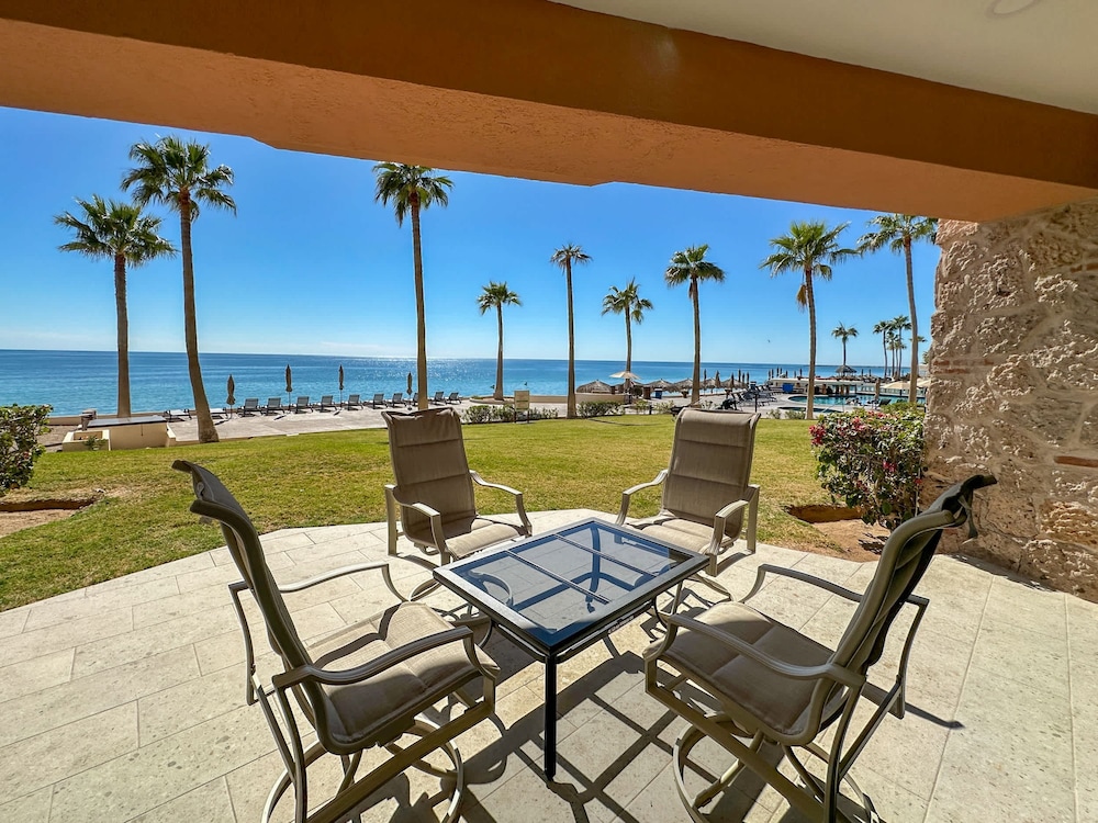 Steps to Sandy Beach Pool Renovated 2BR Condo