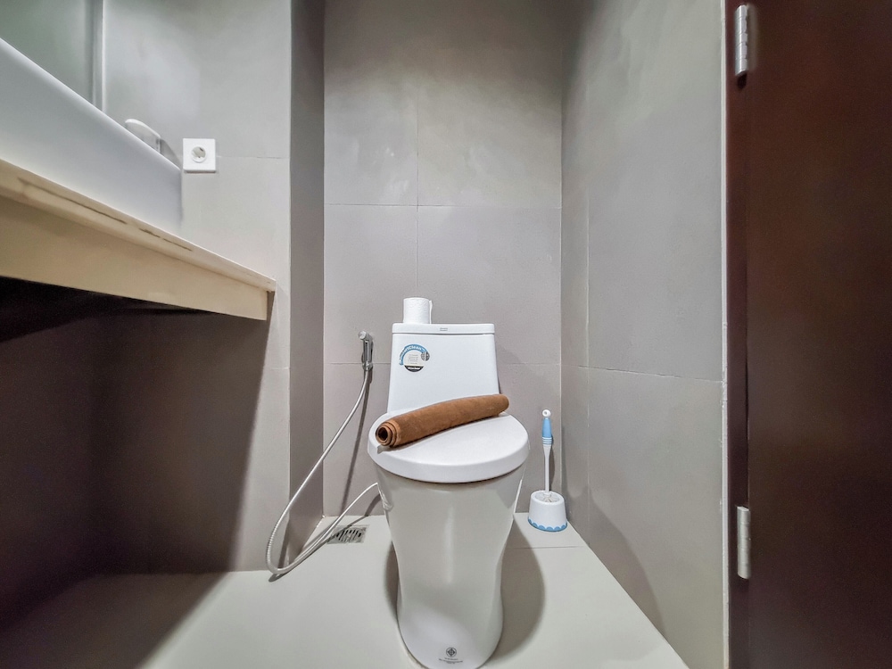 Comfortable And Spacious Studio At Patraland Amarta Apartment