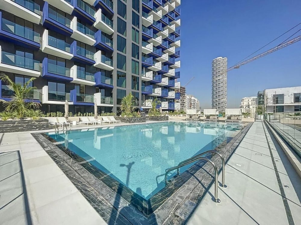 Primestay - 2BR in Binghatti Crest - JVC