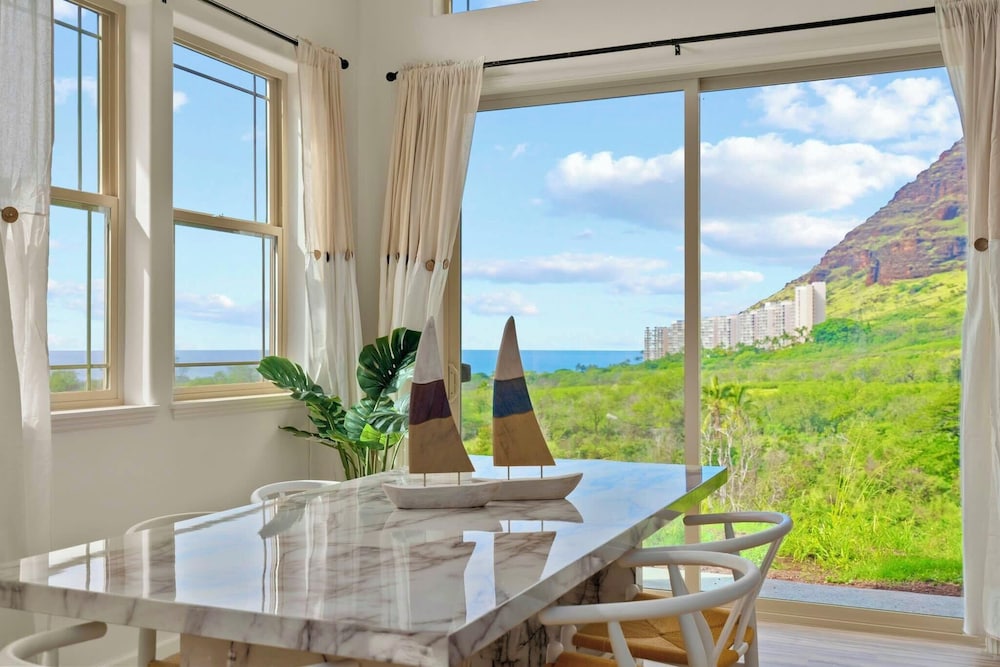 @ Marbella Lane - 3BR w/ Amazing MT & Ocean Vistas