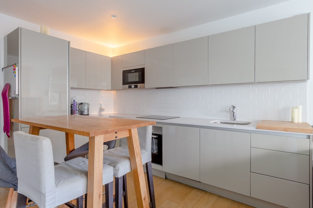 Bright Flat in Elephant & Castle