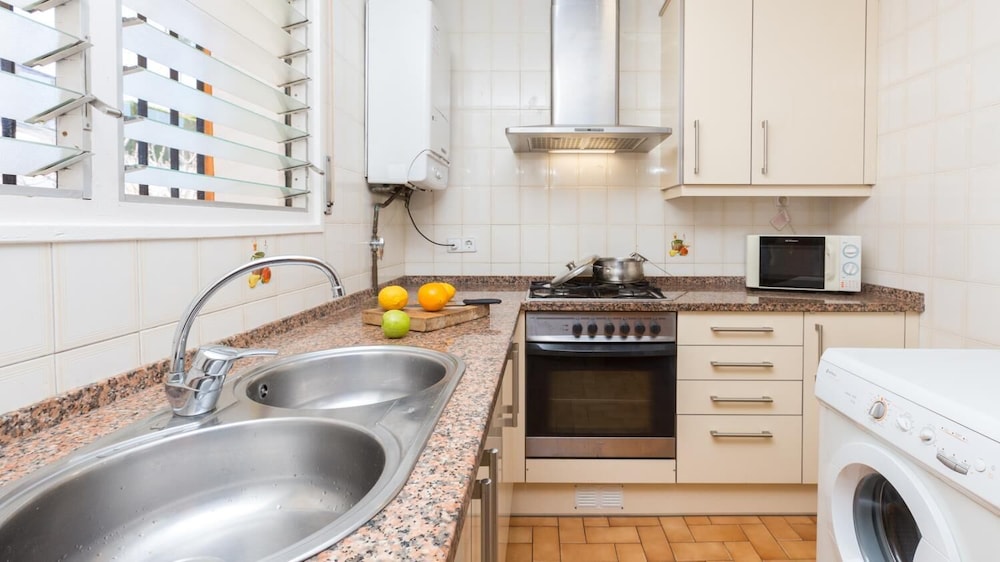 Tensi in Blanes With 5 Bedrooms and 2 Bathrooms