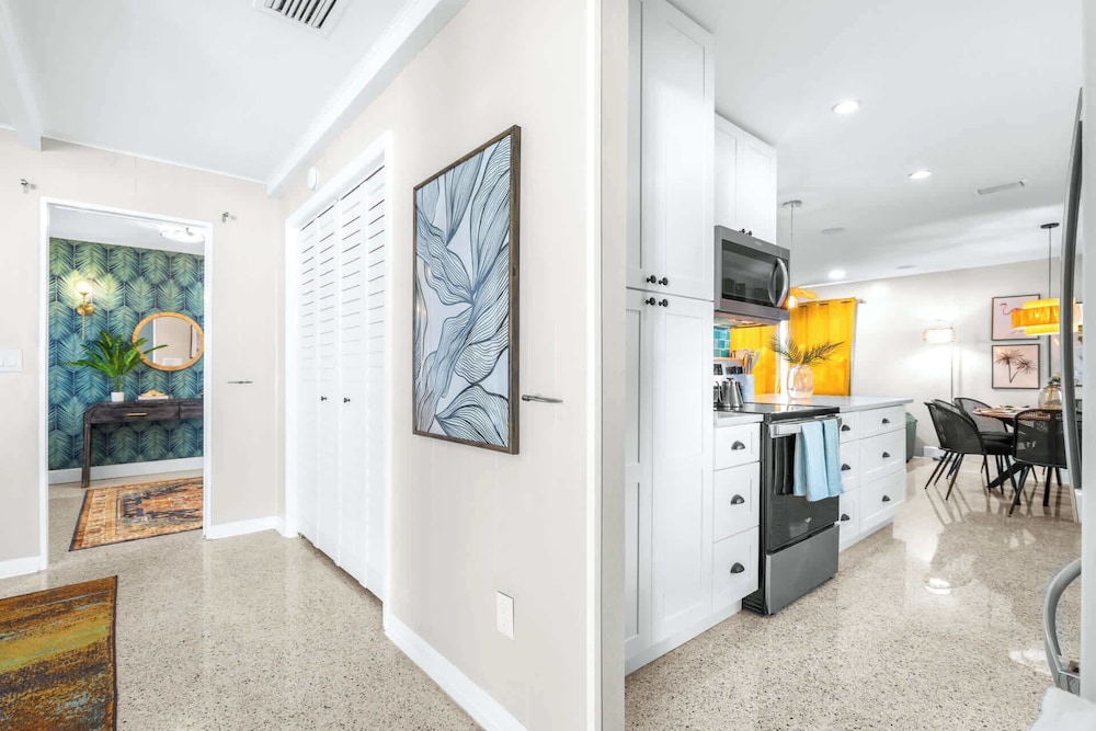 Bay Crest House Stay for 10!