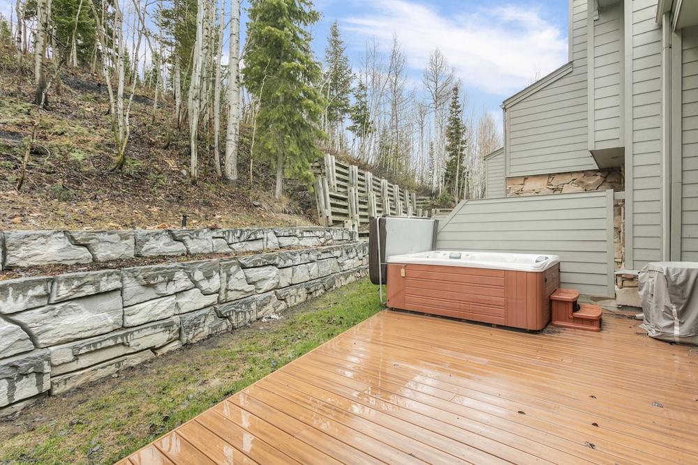1158 - Three Bedroom Deluxe Stonebridge 3 Condo