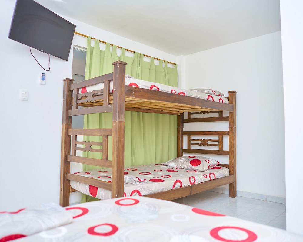 Hostal ISABELLA