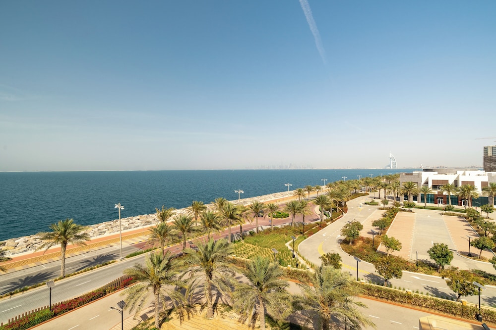 SIMPLY COMFORT Amazing BeachFront Apartments near Atlantis Waterpark