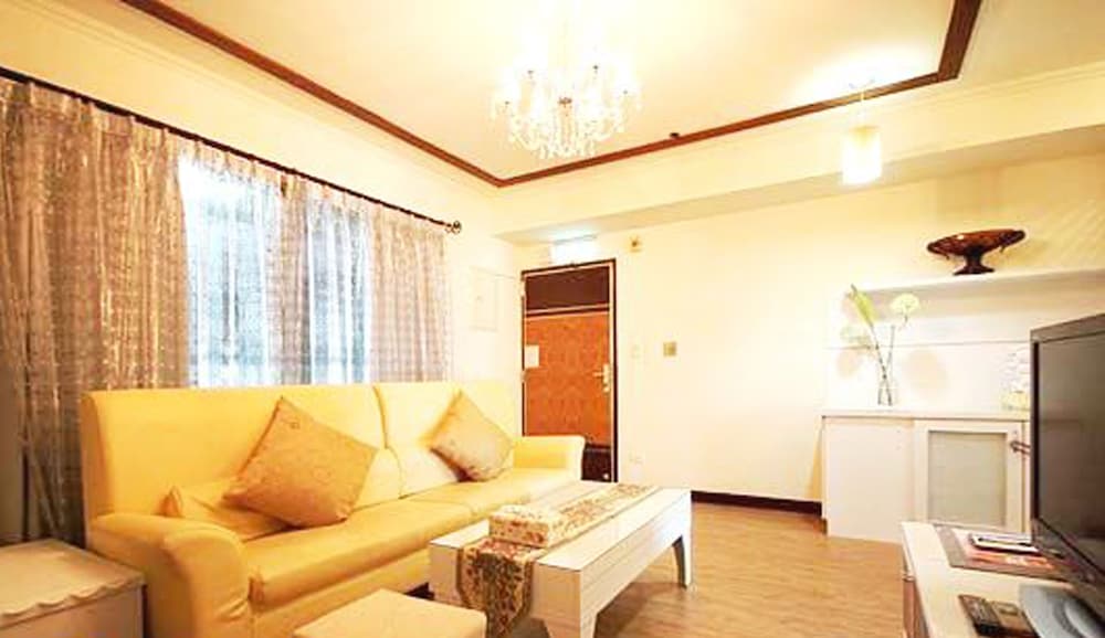 MB House