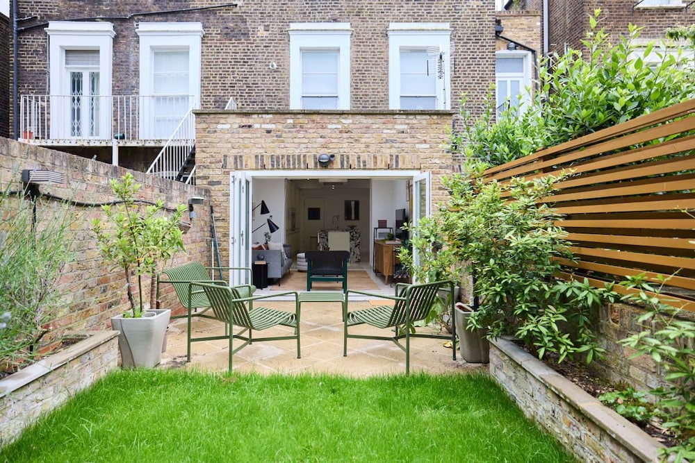 The Camden Park Place - Lovely 4bdr Flat With Garden