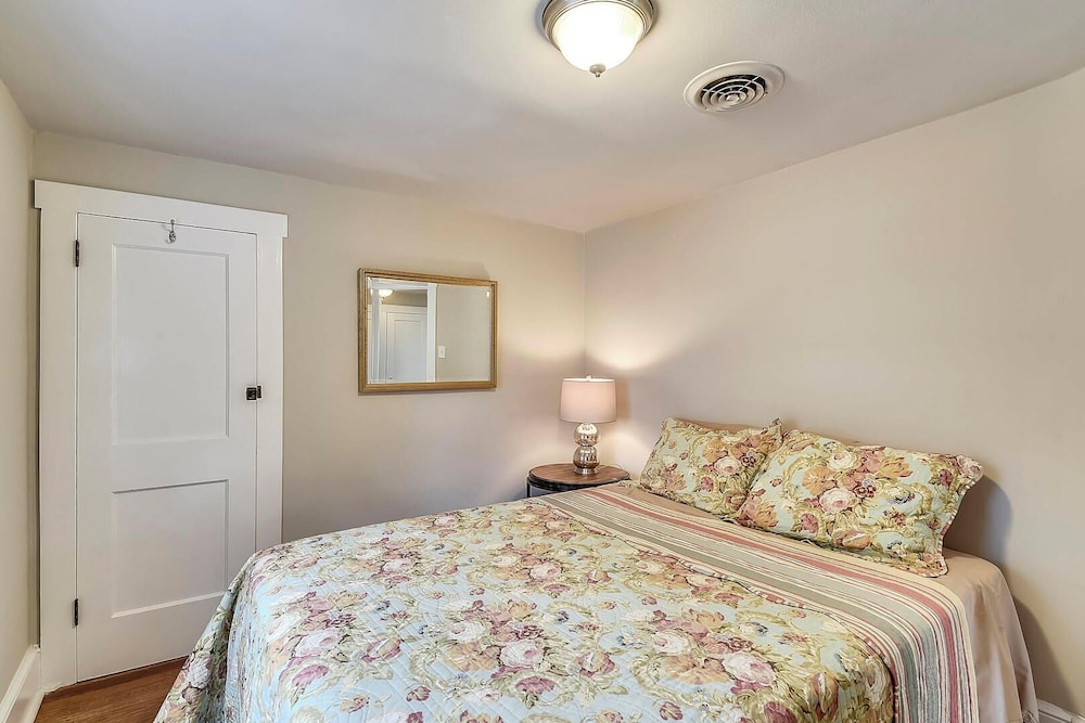 Laurel Street 108