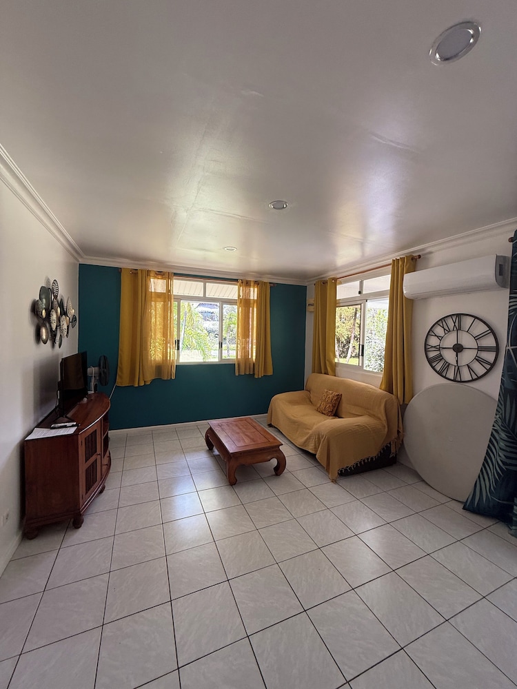 Vahine Ori Lodge
