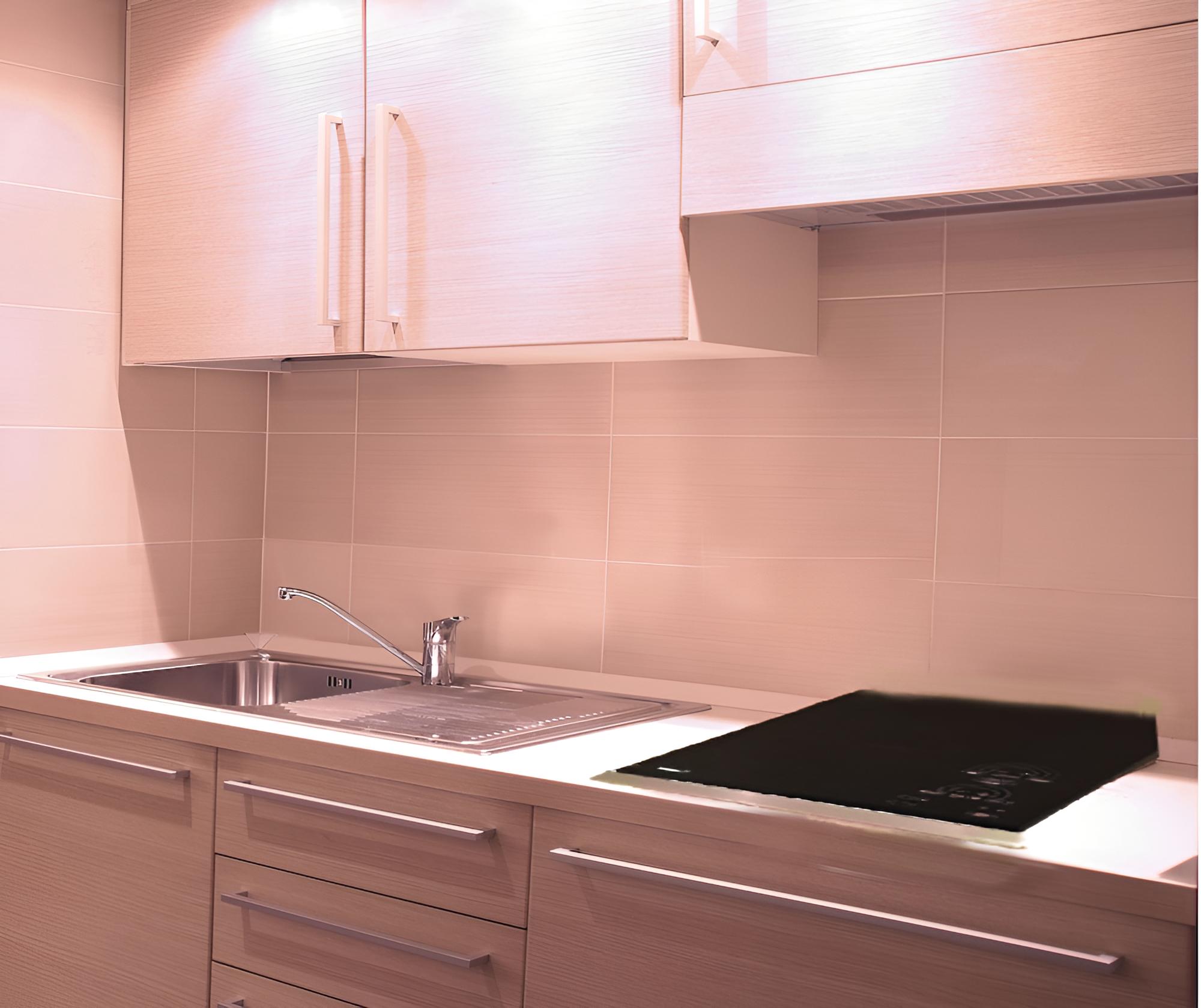 Safehouse Suites Manhattan - Image 2